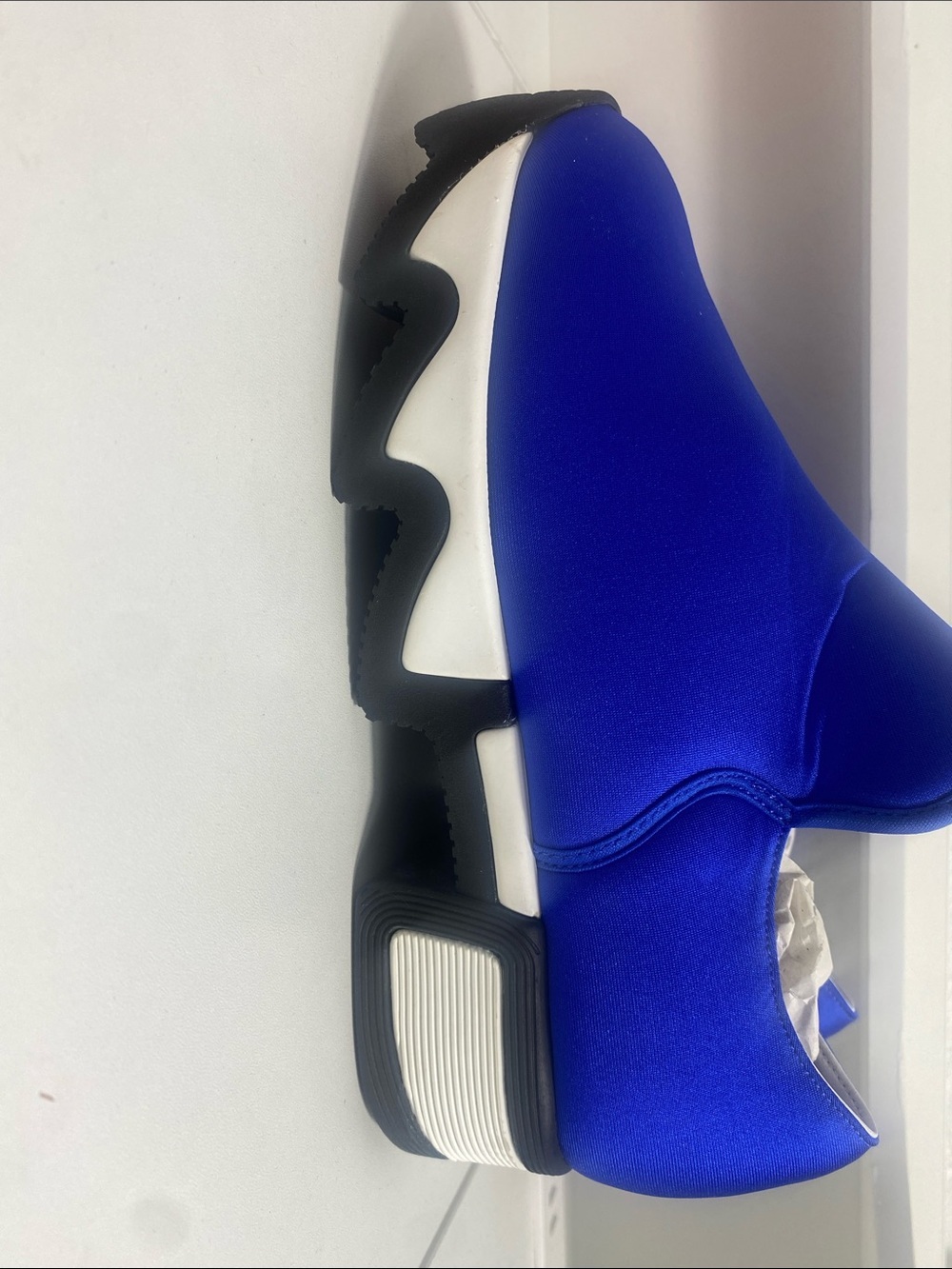 iRi NYC WES I Blue Low Top Neoprene Sneaker NWOB Sz 6.5 US - Picture 15 of 16